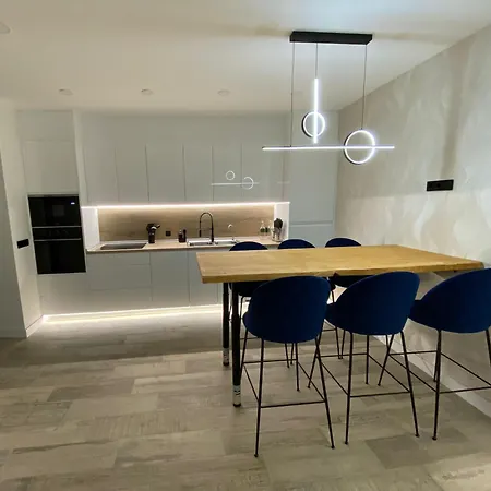 Centrica De Lujo Gv 6 Homestay Valencia