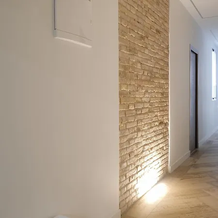 Pansiyon Centrica De Lujo Gv 6